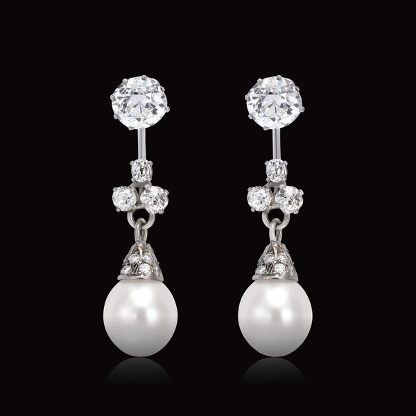 Pendants d'oreilles en platine, diamants et perles